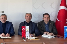 AK Parti İl Başkanı Yıldırım, muhtarlarla bir araya geldi