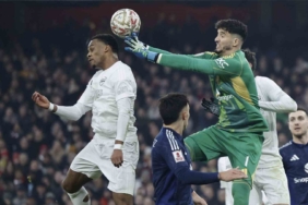 Altay Bayındır, Manchester United’ı FA Cup’ta üst tura taşıdı
