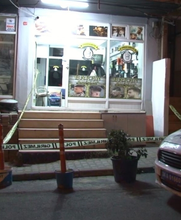 Arnavutköy’de berbere kanlı pusu: O anlar kamerada