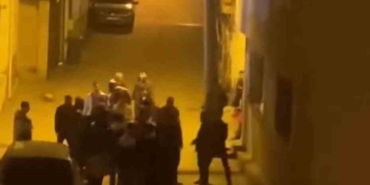 ’Asker eğlencesi’ dediler, sokağı ringe çevirdiler