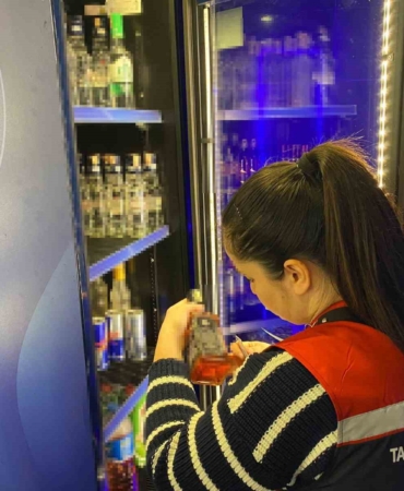 Ataşehir’de sahte ve kaçak alkol denetimi