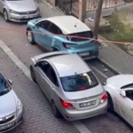 Avcılar’da 17 yaşındaki sürücü ortalığı birbirine kattı: O anlar kamerada