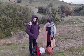 Ayvacık’ta 2 kaçak göçmen yakalandı
