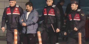 Babasını bıçaklayan zanlı tutuklandı