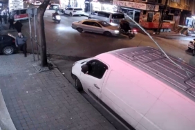 Bağcılar’da yunus polisler kazada yaralandı: O anlar kamerada