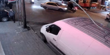 Bağcılar’da yunus polisler kazada yaralandı: O anlar kamerada