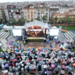 Bahçelievler’de Ferdi Tayfur’u yüzlerce seveni şarkılarıyla andı