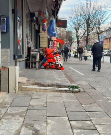 Bahçelievler’de molaya çıkan çalışana silahlı saldırı: O anlar kamerada