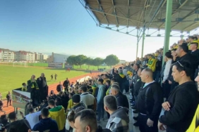 Balıkesir Milletvekili Serkan Sarı, Edremit Stadı’nı terk etmek zorunda kaldı