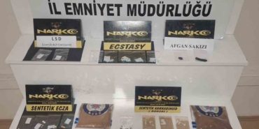 Balıkesir’de bir kilo uyuşturucusu yakalandı