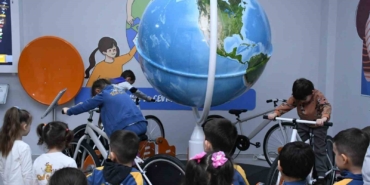 Balıkesirli çocuklar bilimle yetişiyor