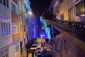 Bandırma’da yangın faciası: 1 kişi hayatını kaybetti , 1 itfaiye eri yaralandı