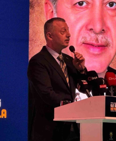 Başkan Büyükakın’dan İmamoğlu’na: "Senin makyajını akıtmaya devam edeceğiz"