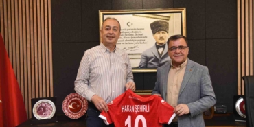 Başkan Şehirli’den Balıkesirspor’a destek