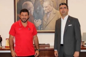 Başpehlivan Abdullah Güngör, Kartal Belediyesi ile yollarını ayırdı