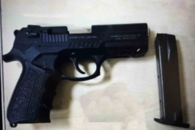 Bekçilere yakalanan şahsın üzerinden kurusıkı tabanca çıktı