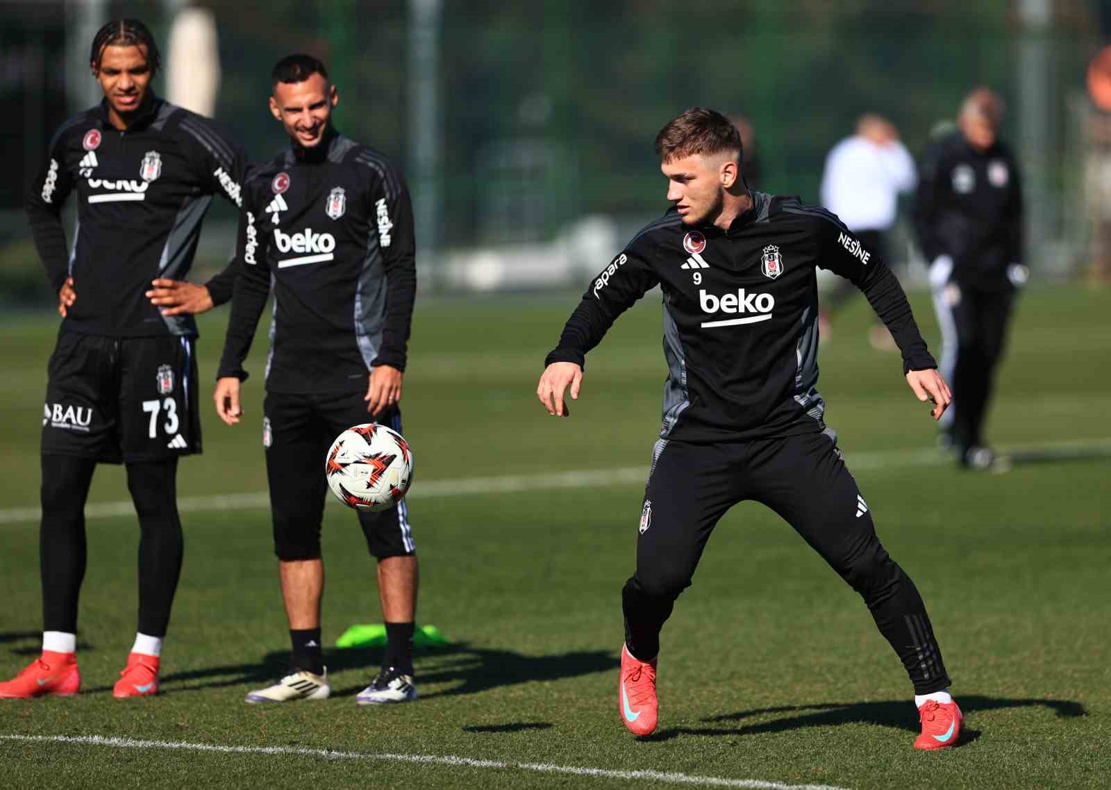 Beşiktaş, Twente maçının hazırlıklarını sürdürdü