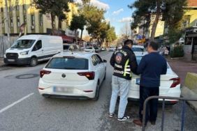 Beykoz’da trafiği tehlikeye düşüren 2 sürücü yakalandı