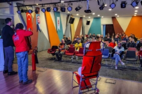 Beyoğlu Belediyesi çalışanlarına yangınla mücadele eğitimi verildi