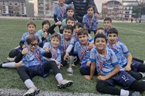 Bilecik’te düzenlenen Lefke Cup U-11 Turnuvası sonrası 12 futbolcu Fenerbahçe antrenmanlarına davet edildi
