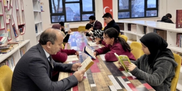 Bilecik’te ‘İkram Bizden Sohbet Sizden’ etkinliği öğrencilerden büyük ilgi gördü