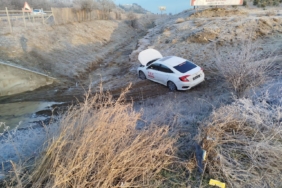 Bilecik’te otomobil şarampole yuvarlandı: 1 yaralı