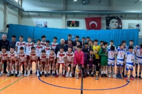 Bir günde 3 şampiyonluk