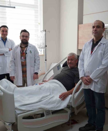 Bu ameliyat tümörlü bölgeleri sağlıklı dokulara zarar vermeden çıkarma şansı veriyor
