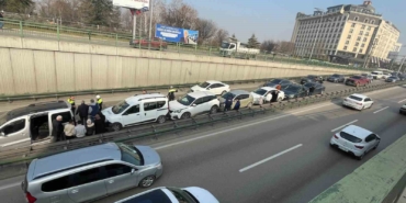 Bursa’da 7 araç bir birine girdi