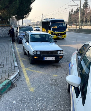 Bursa’da otomobil hırsızı 24 saat geçmeden çaldığı araçla yakalandı