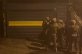 Bursa’da özel tasarım 3 katlı ’uyuşturucu fabrikası’ çökertildi