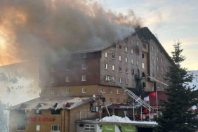 Bursalı diş hekimi çift ve 2 çocuğu otel yangınında hayatını kaybetti