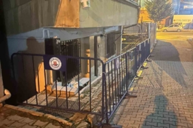 Çağlayan’daki hasarlı bina belediyenin hızlı müdahalesi ile kontrol altına alındı