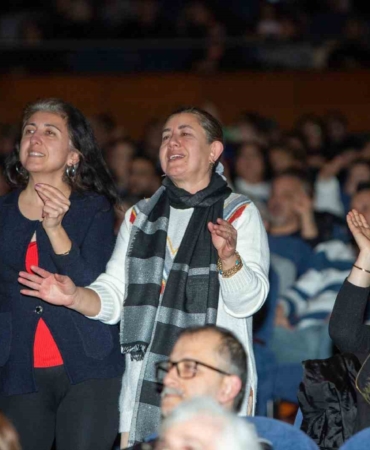 Çalgıcı Mektebi Roman Orkestrası’ndan muhteşem konser