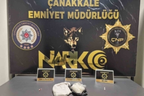 Çanakkale’de bir aracın yolcu koltuğunda piyasa değeri 3.5 milyon TL olan 1 kilo 50 gram metamfetamin ele geçirildi