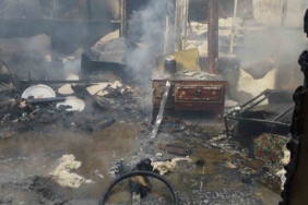 Çanakkale’de evde çıkan yangında tüp patladı