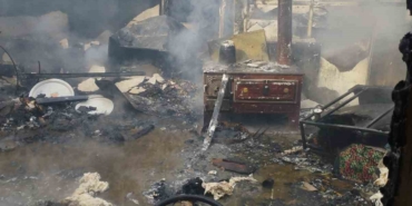 Çanakkale’de evde çıkan yangında tüp patladı