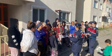 Çanakkale’de jandarma, erken yaşta evliliklerin önlenmesi ve kadına yönelik şiddetle mücadele için sahada