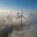 Çatalca’da bulutların üstündeki rüzgar gülleri