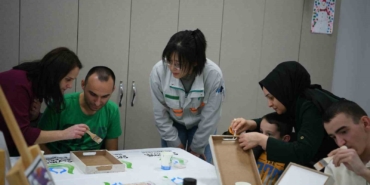 Çayırova’da özel bireyler, engelsiz resimler çiziyor