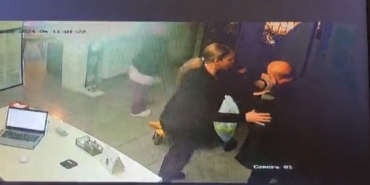 Çocuklarının yanında diş hekimini bıçaklayan anne tutuklandı