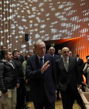Cumhurbaşkanı Erdoğan: "Üstat’ın uğruna ömrünü adadığı gençlik, Kızılelma’ya uzanacaktır"