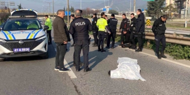 D-100’de bariyerlere çarpan motosikletin sürücüsü hayatını kaybetti