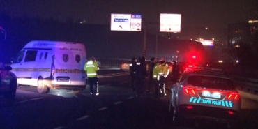 E-5’te yan yolda feci kaza: Otomobilin çarptığı yaya öldü