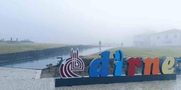 Edirne’de etkili olan sis yaşamı olumsuz etkiledi: Tarihi camiler gözle görünmez oldu