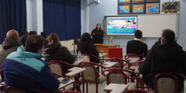 Edirne’de veliler haftanın 1 günü okula gidiyor