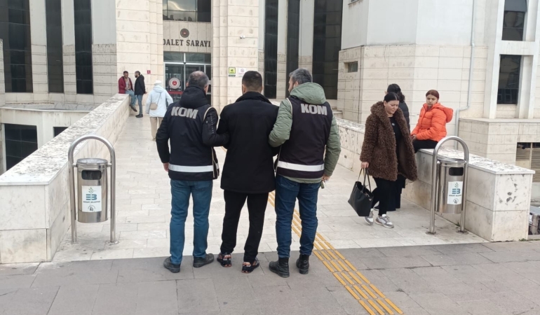 Edremit’te sahtecilik suçundan aranan şahıs yakalandı