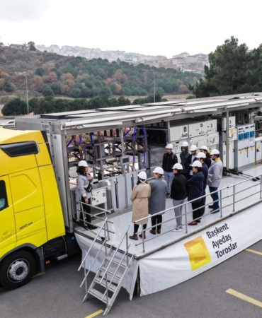 Enerjisa Dağıtım Şirketleri’nin Mobil Eğitim Tırı 2025’te deprem bölgesini ziyaret edecek