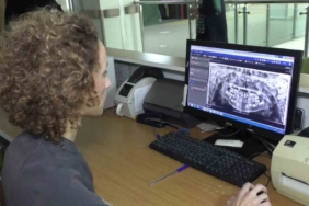 Engelli kişiler ile dişçi fobisi olan çocuklara genel anestezi altında tedavi