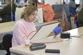 Esenyurt Belediyesi’nden vatandaşlara gravür sanatı eğitimi